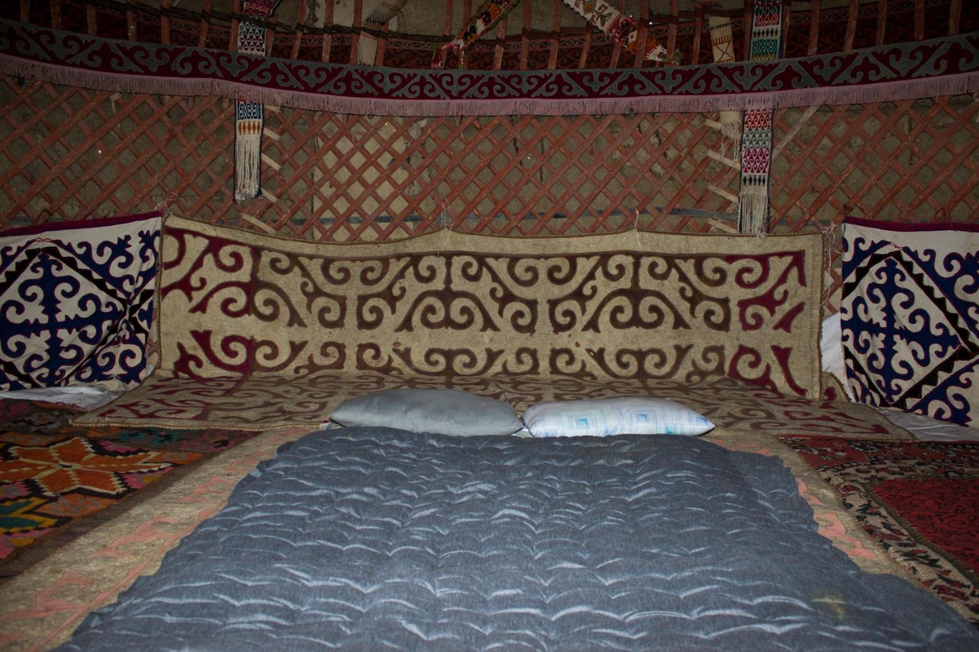Authentic Uzbek Yurt Camp Eco-Friendly Ξενοδοχείο Nurota Εξωτερικό φωτογραφία