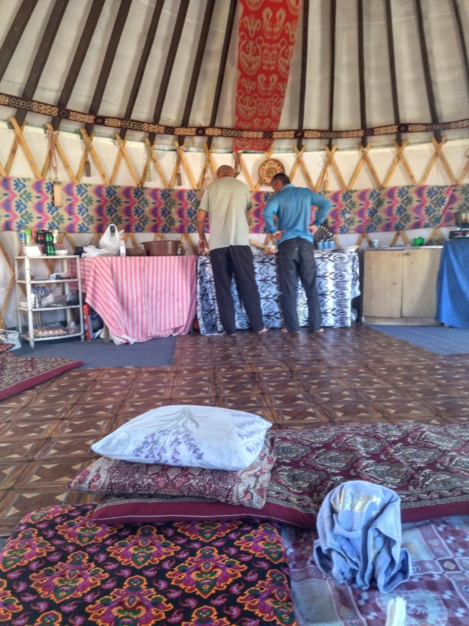 Authentic Uzbek Yurt Camp Eco-Friendly Ξενοδοχείο Nurota Εξωτερικό φωτογραφία