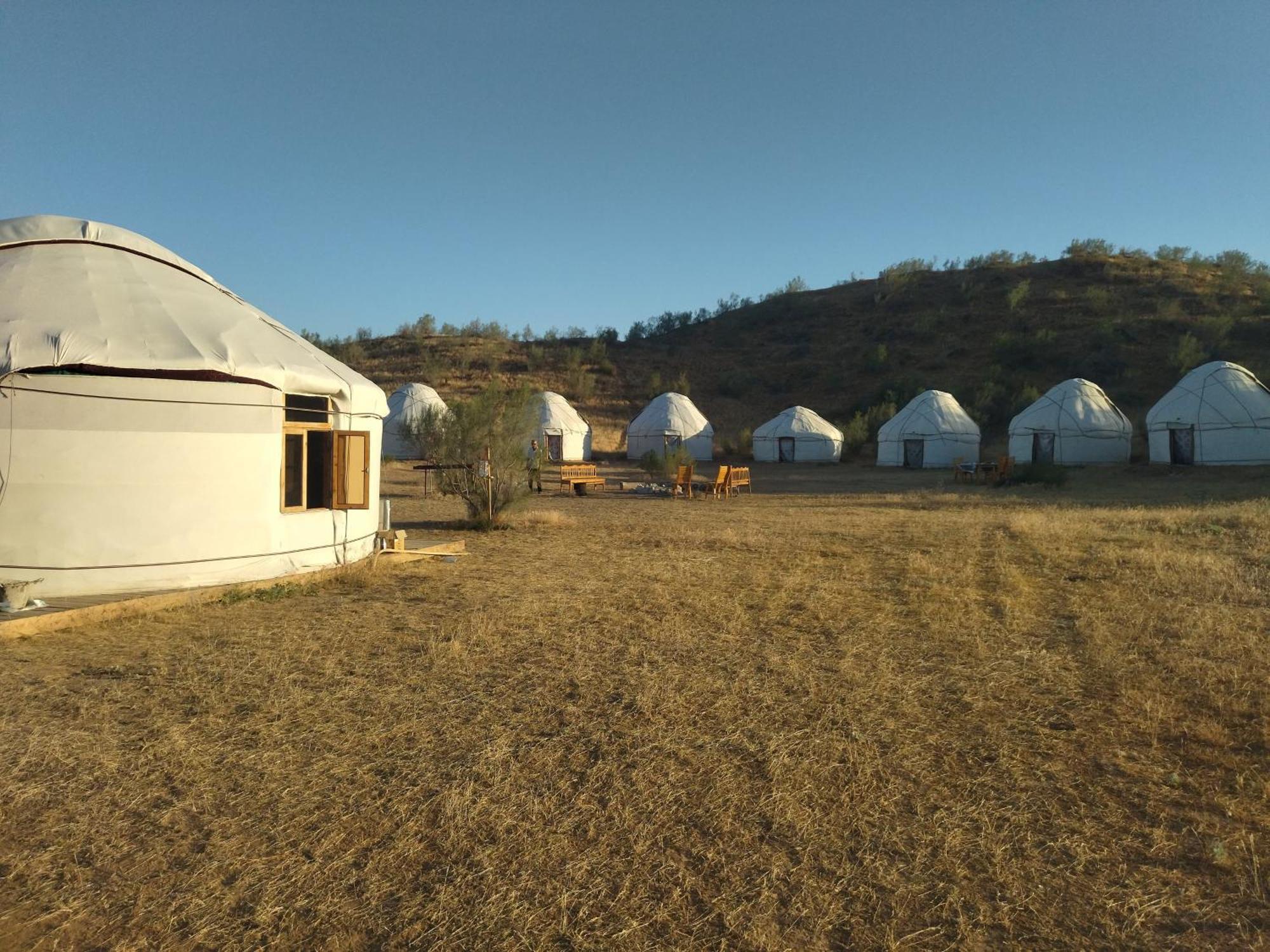 Authentic Uzbek Yurt Camp Eco-Friendly Ξενοδοχείο Nurota Εξωτερικό φωτογραφία