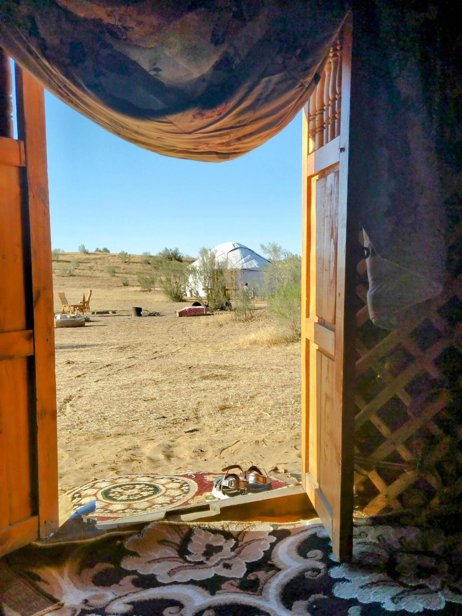 Authentic Uzbek Yurt Camp Eco-Friendly Ξενοδοχείο Nurota Εξωτερικό φωτογραφία