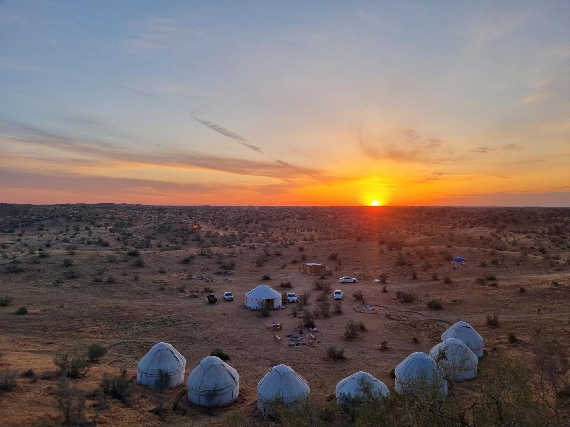 Authentic Uzbek Yurt Camp Eco-Friendly Ξενοδοχείο Nurota Εξωτερικό φωτογραφία